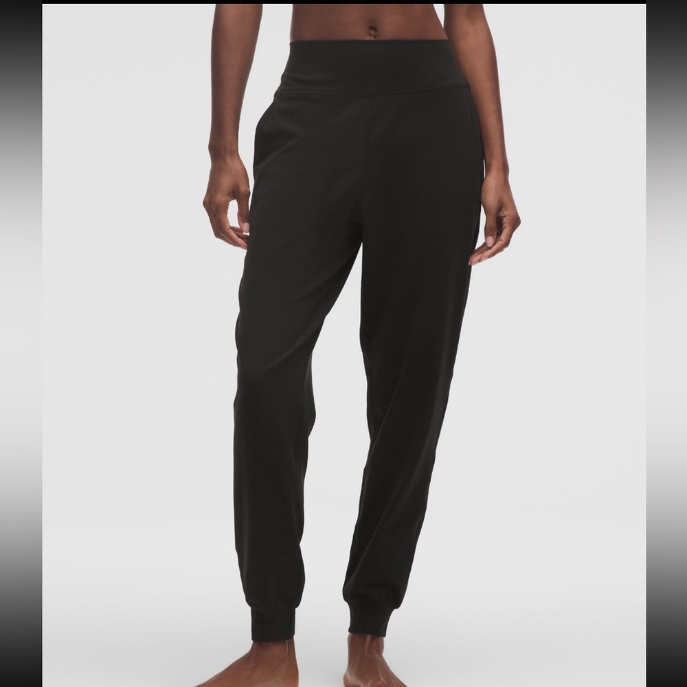 Lululemon High Rise Align Joggers - Picture 10 of 11